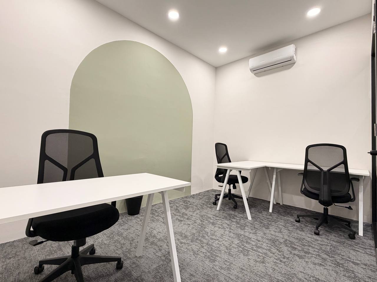 Private Office 6 - 7